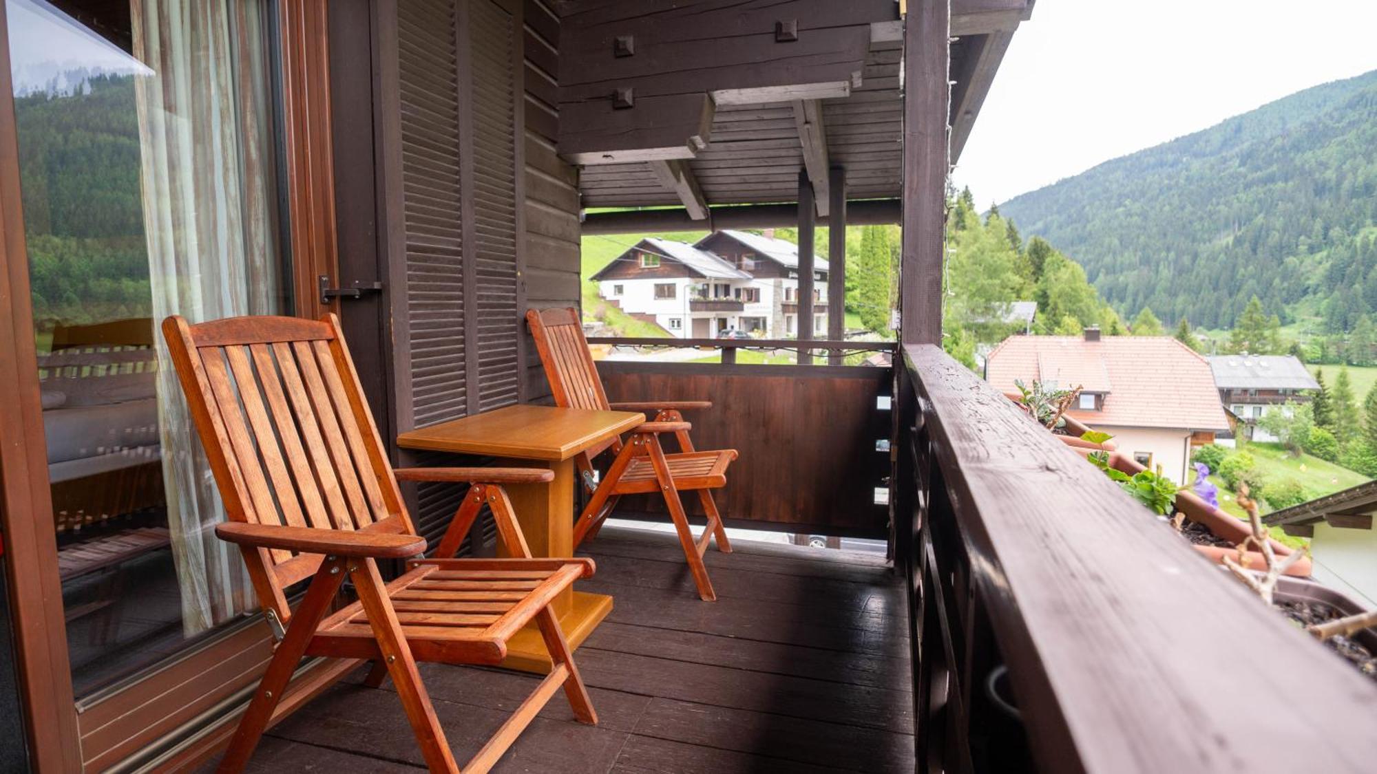Haus Anna - Kaernten Card Im Sommer Inklusive Bad Kleinkirchheim Exterior photo